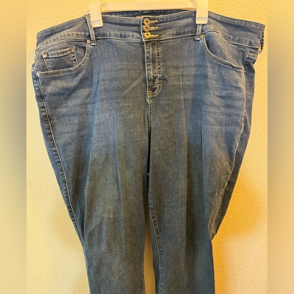 Torrid Jegging Jeans - Picture 2 of 4